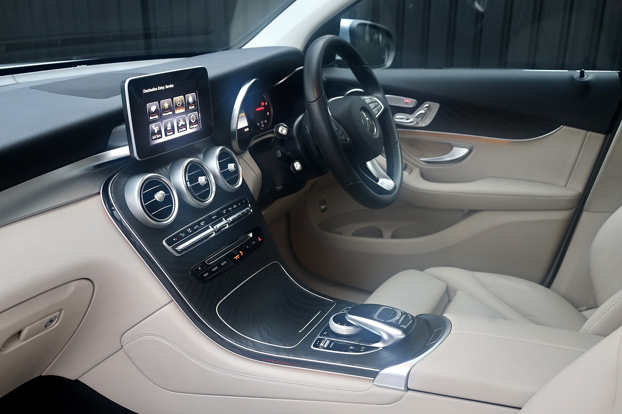 Mercedes-Benz GLC 250d Sport Premium Coupe 1 Owner + Full Mercedes Main Dealer History + Sunroof + Distronic - Large 7