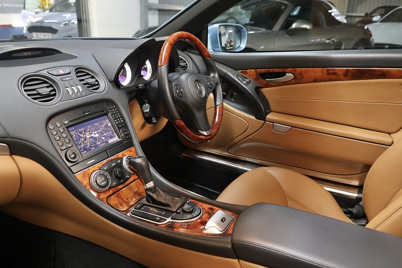 Mercedes-Benz SL 350 1 Former Keeper + Full History + Pano Roof + Special Image 6