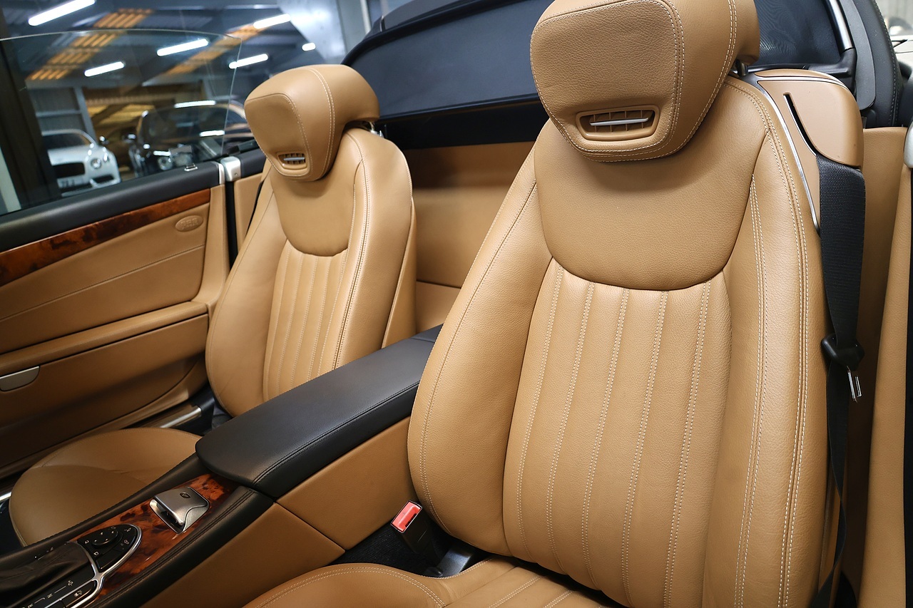 Mercedes-Benz SL 350 1 Former Keeper + Full History + Pano Roof + Special - Large 7