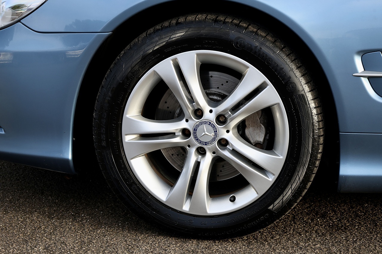 Mercedes-Benz SL 350 1 Former Keeper + Full History + Pano Roof + Special - Large 34