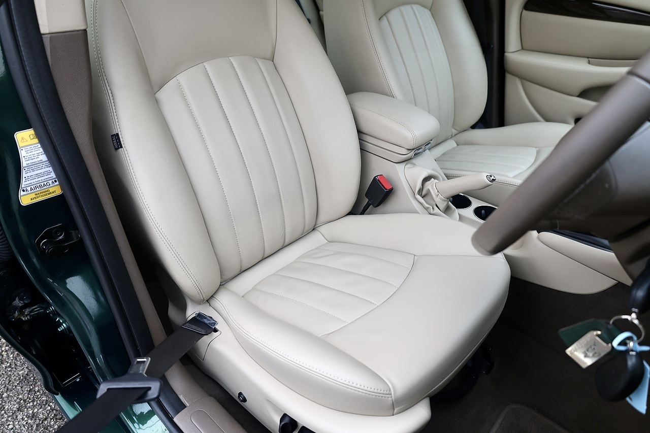 Jaguar X-Type D SE Family Ownership from New + Exceptional Condition - Large 11