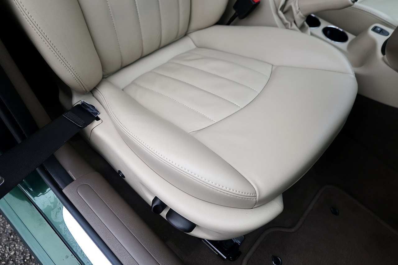 Jaguar X-Type D SE Family Ownership from New + Exceptional Condition - Large 14