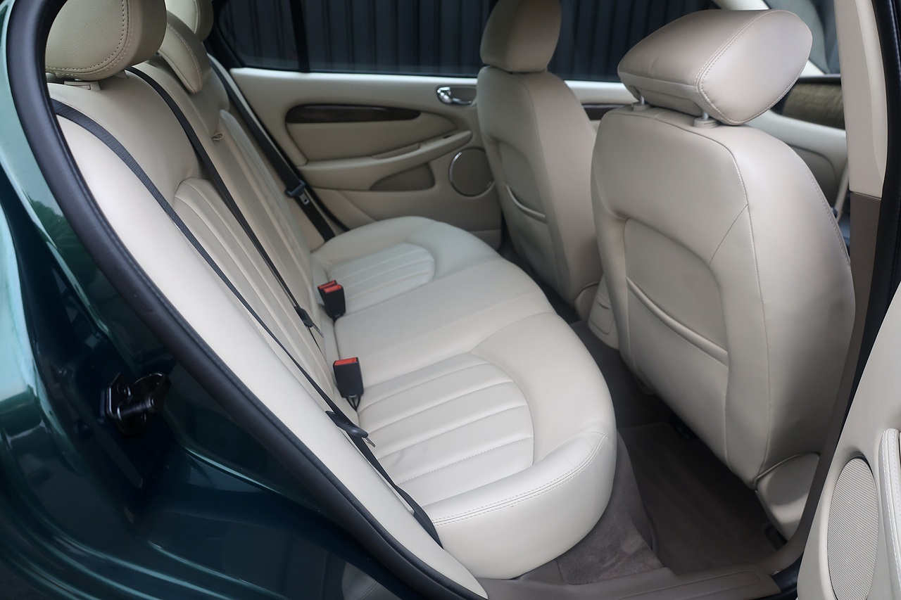 Jaguar X-Type D SE Family Ownership from New + Exceptional Condition - Large 16