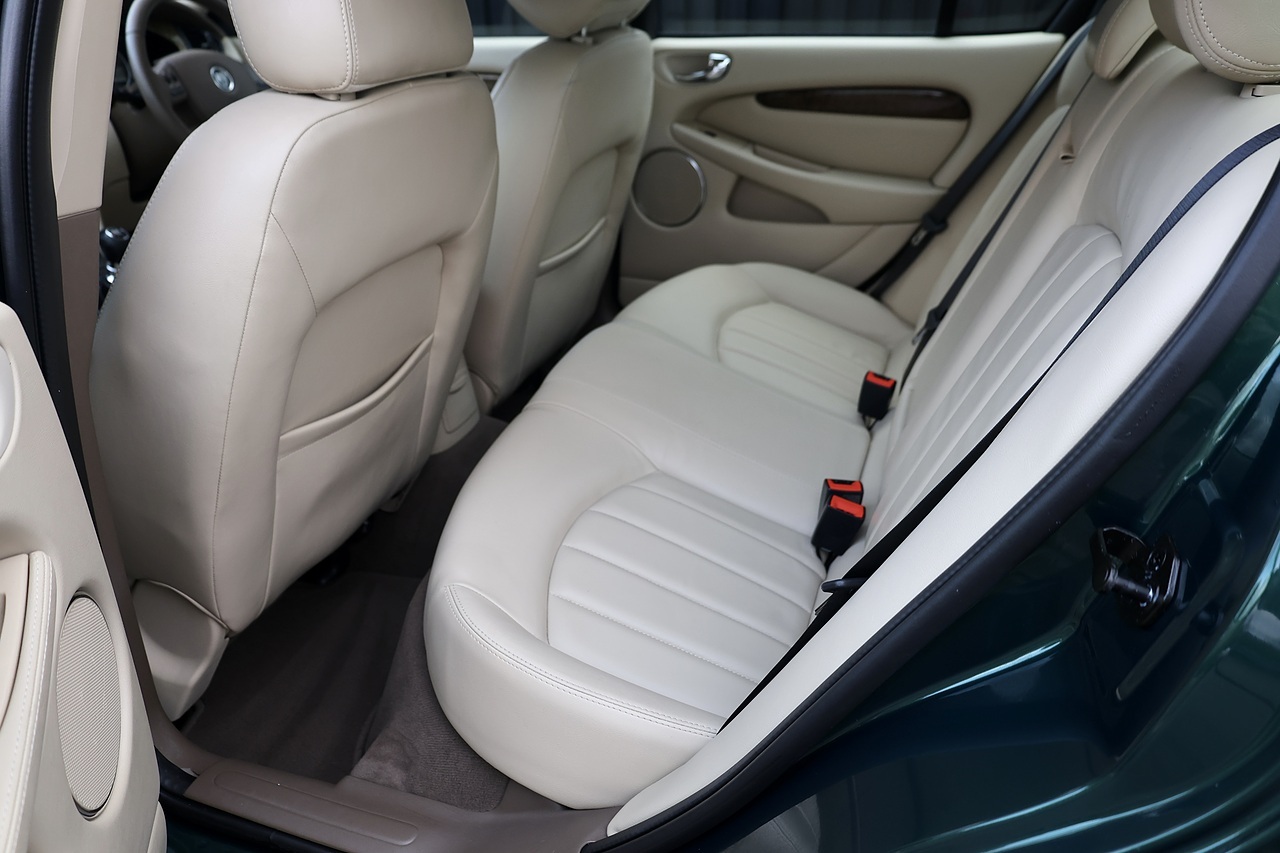 Jaguar X-Type D SE Family Ownership from New + Exceptional Condition - Large 19