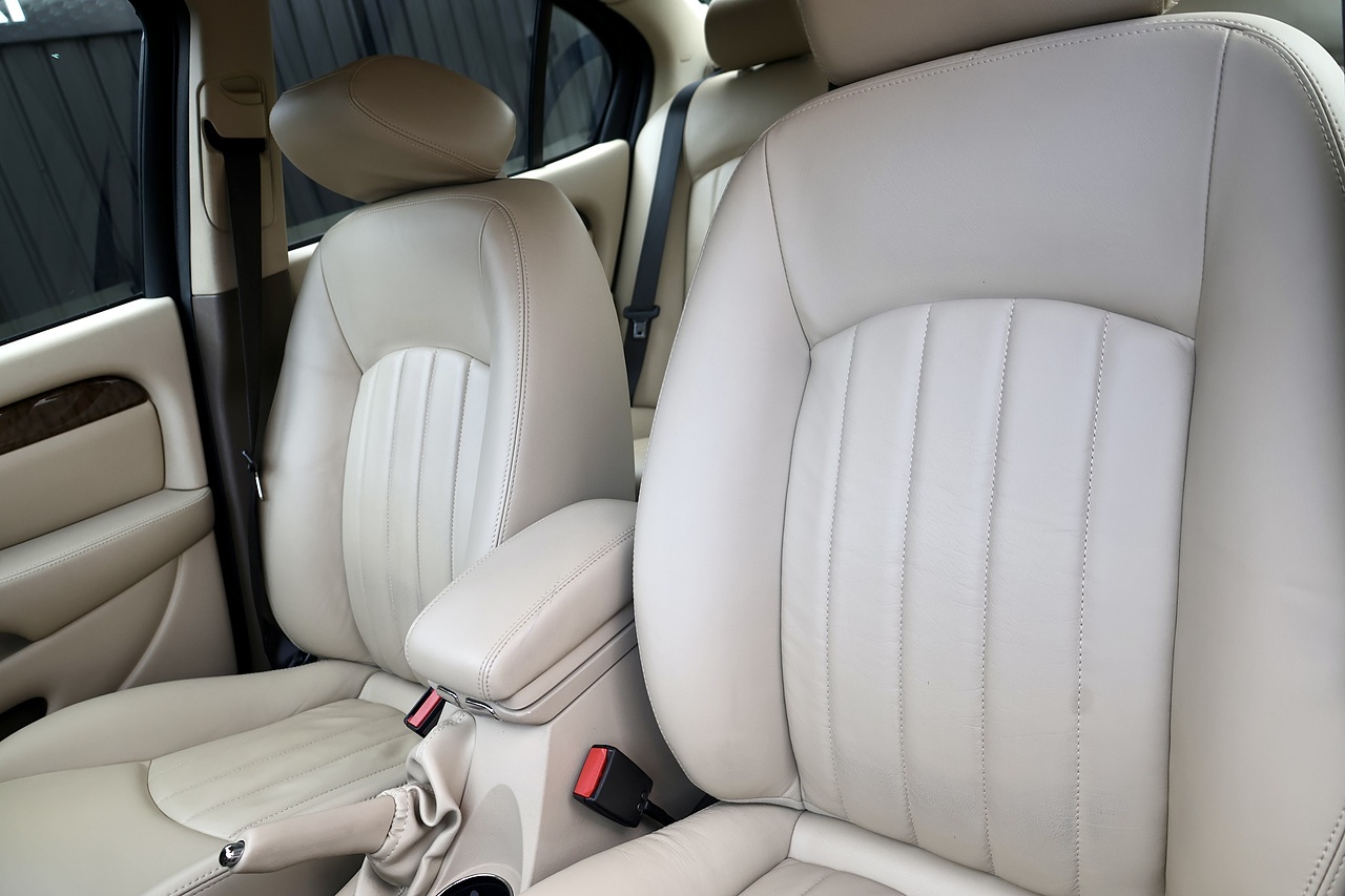 Jaguar X-Type D SE Family Ownership from New + Exceptional Condition - Large 40