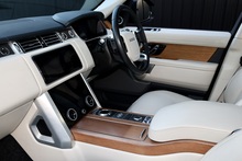 Land Rover Range Rover Vogue 1 Owner + Land Rover Extended Warranty + Pano Roof - Thumb 9