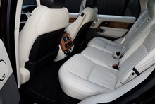 Land Rover Range Rover Vogue 1 Owner + Land Rover Extended Warranty + Pano Roof - Thumb 28
