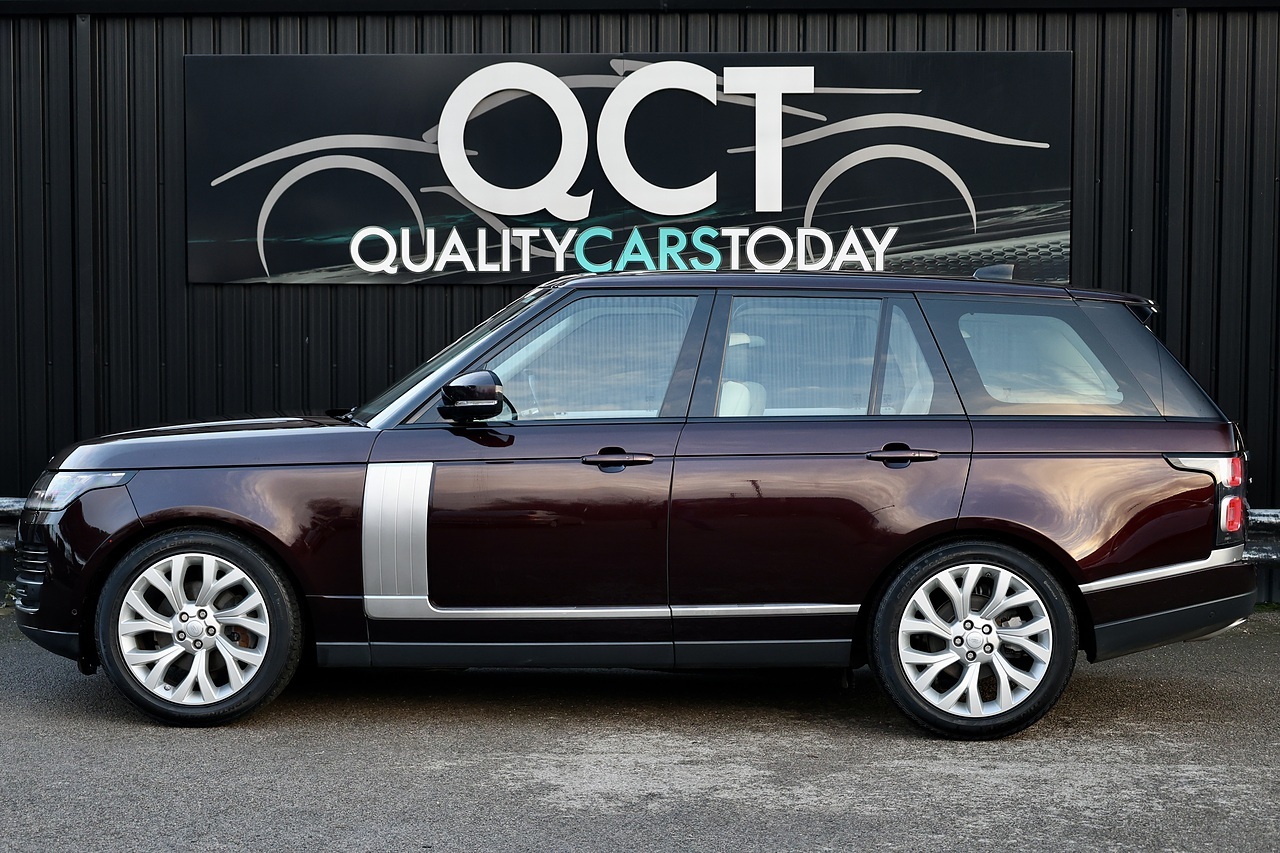Land Rover Range Rover Vogue 1 Owner + Land Rover Extended Warranty + Pano Roof - Large 1