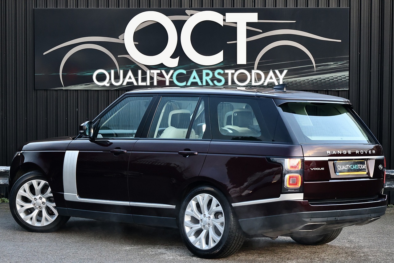 Land Rover Range Rover Vogue 1 Owner + Land Rover Extended Warranty + Pano Roof - Large 11