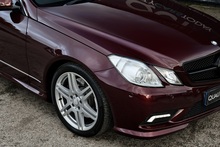 Mercedes-Benz E500 Sport Coupe Full Mercedes Main Dealer + Designo Paint + Pano Roof - Thumb 18