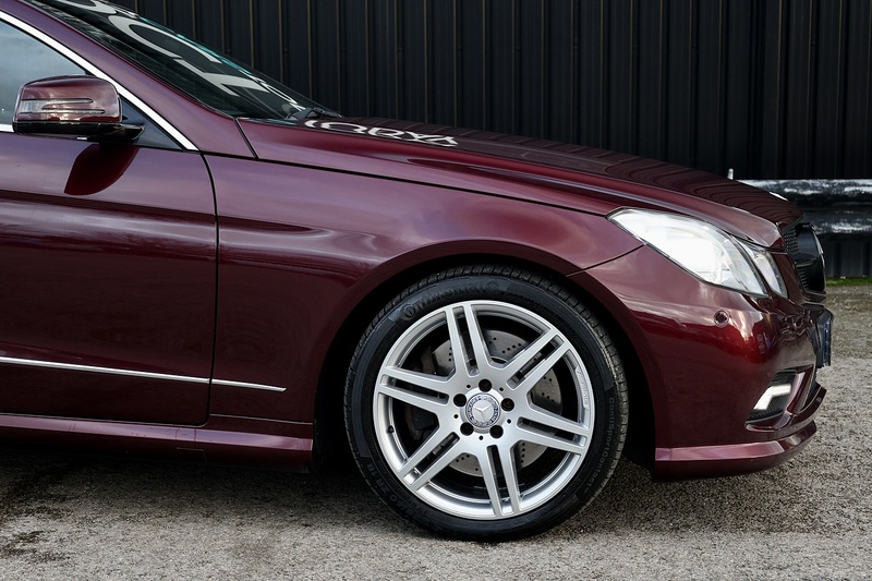 Mercedes-Benz E500 Sport Coupe Full Mercedes Main Dealer + Designo Paint + Pano Roof Image 17