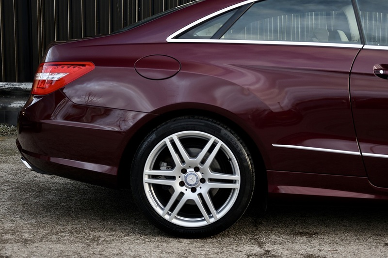 Mercedes-Benz E500 Sport Coupe Full Mercedes Main Dealer + Designo Paint + Pano Roof Image 16
