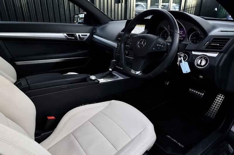 Mercedes-Benz E500 Sport Coupe Full Mercedes Main Dealer + Designo Paint + Pano Roof Image 7