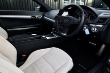 Mercedes-Benz E500 Sport Coupe Full Mercedes Main Dealer + Designo Paint + Pano Roof - Thumb 7