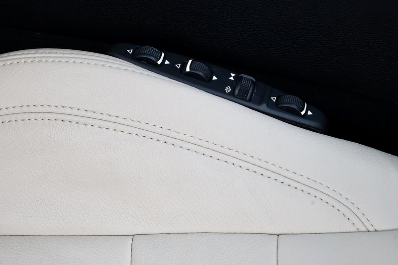 Mercedes-Benz E500 Sport Coupe Full Mercedes Main Dealer + Designo Paint + Pano Roof Image 23