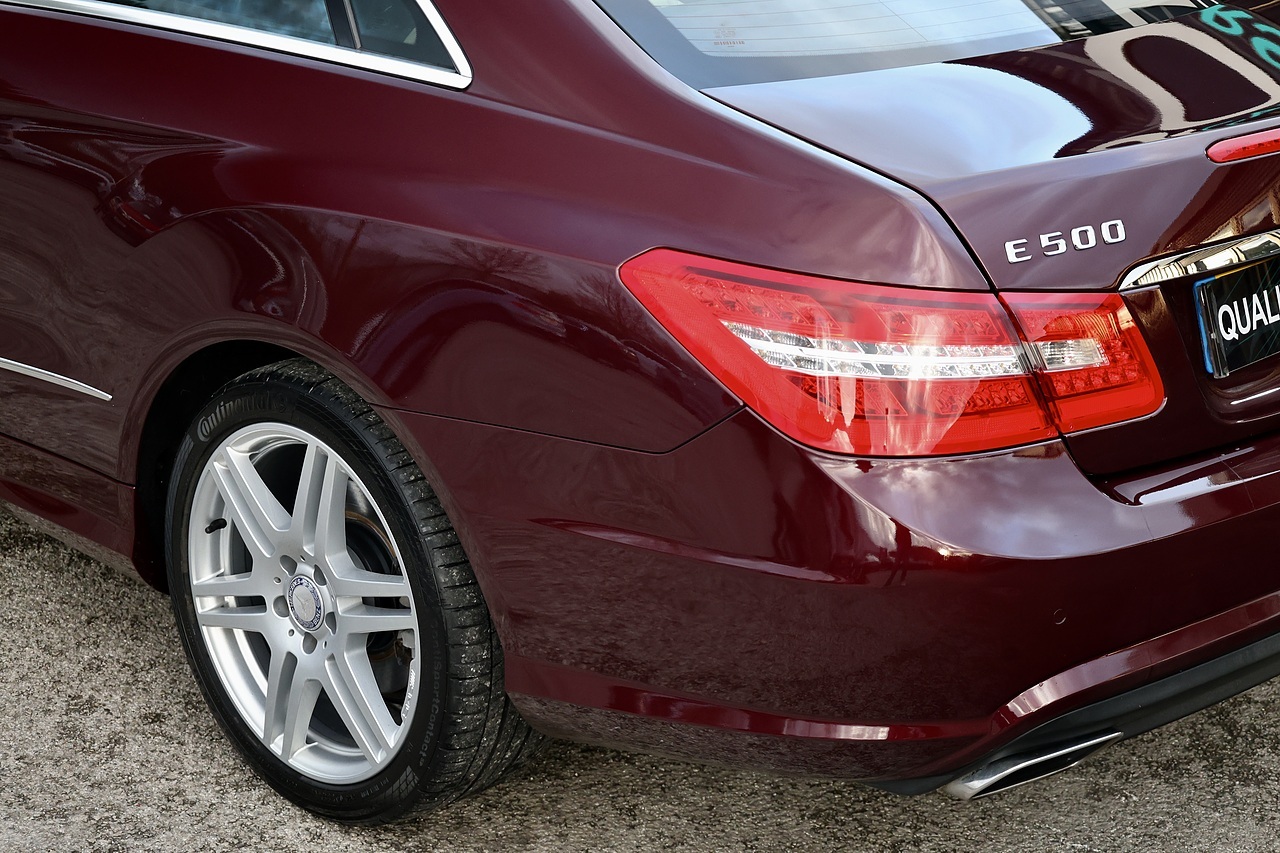 Mercedes-Benz E500 Sport Coupe Full Mercedes Main Dealer + Designo Paint + Pano Roof - Large 36