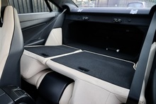 Mercedes-Benz E500 Sport Coupe Full Mercedes Main Dealer + Designo Paint + Pano Roof - Thumb 39