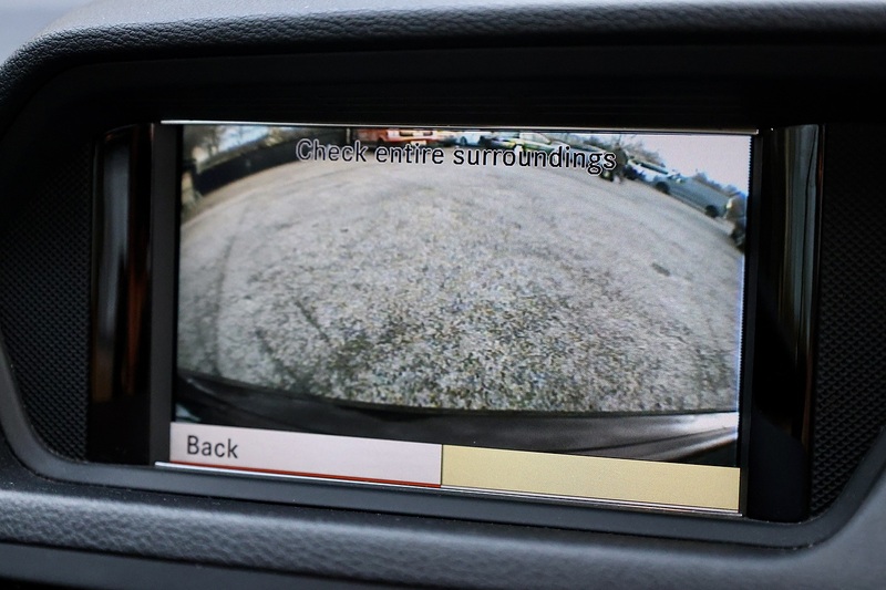 Mercedes-Benz E500 Sport Coupe Full Mercedes Main Dealer + Designo Paint + Pano Roof Image 40