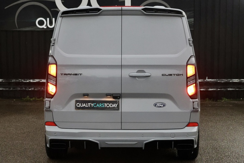 Ford Transit Custom Limited 1 Owner + Ford Warranty + Heated Seats + Automatic Image 4
