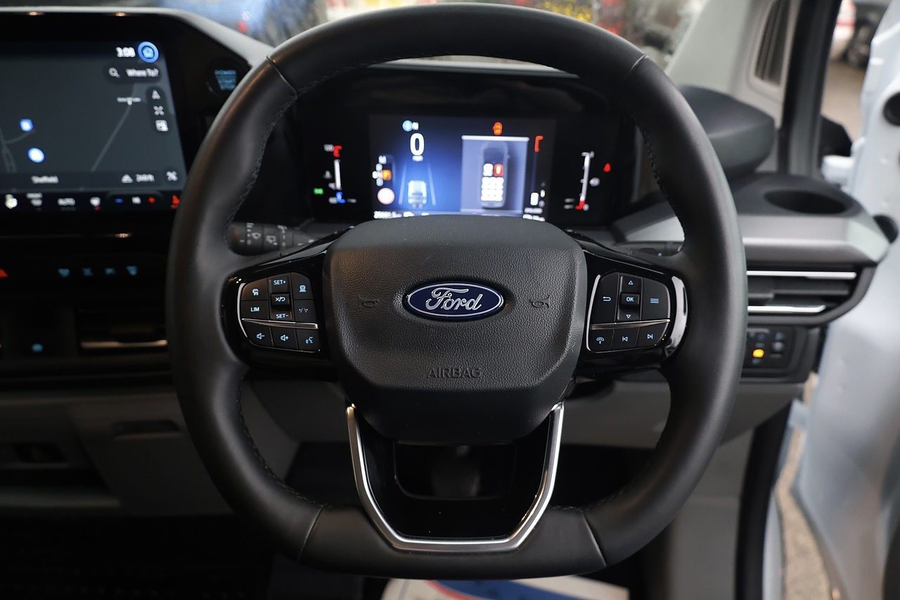 Ford Tourneo Custom Titanium 170ps Automatic + 8 Seats + NO VAT - Large 16