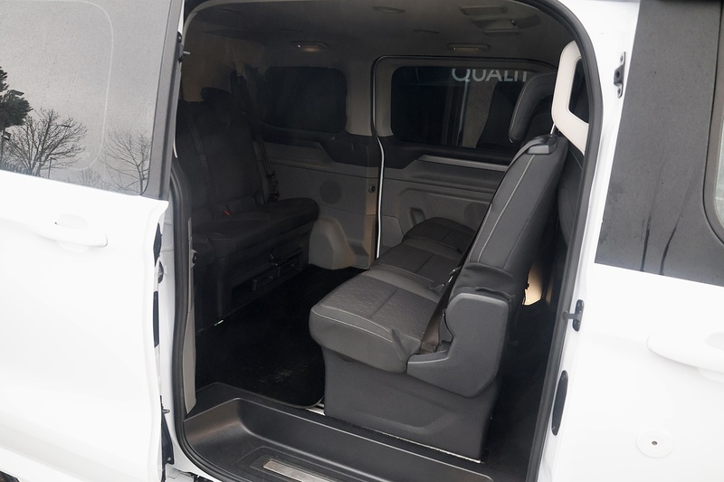 Ford Tourneo Custom Titanium 170ps Automatic + 8 Seats + NO VAT Image 9