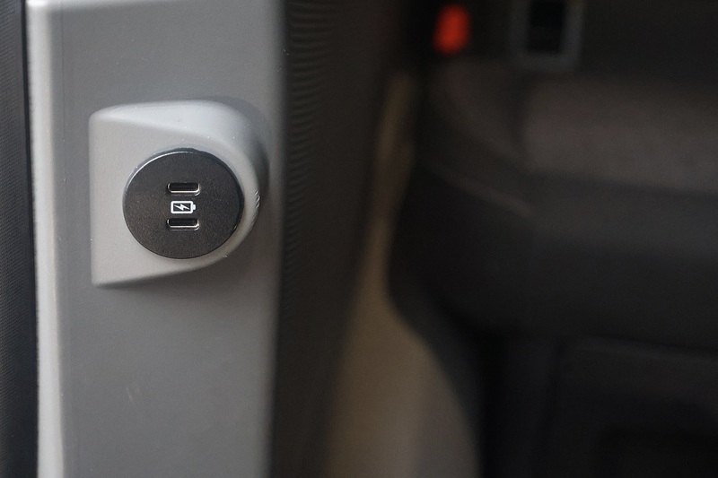 Ford Tourneo Custom Titanium 170ps Automatic + 8 Seats + NO VAT Image 23