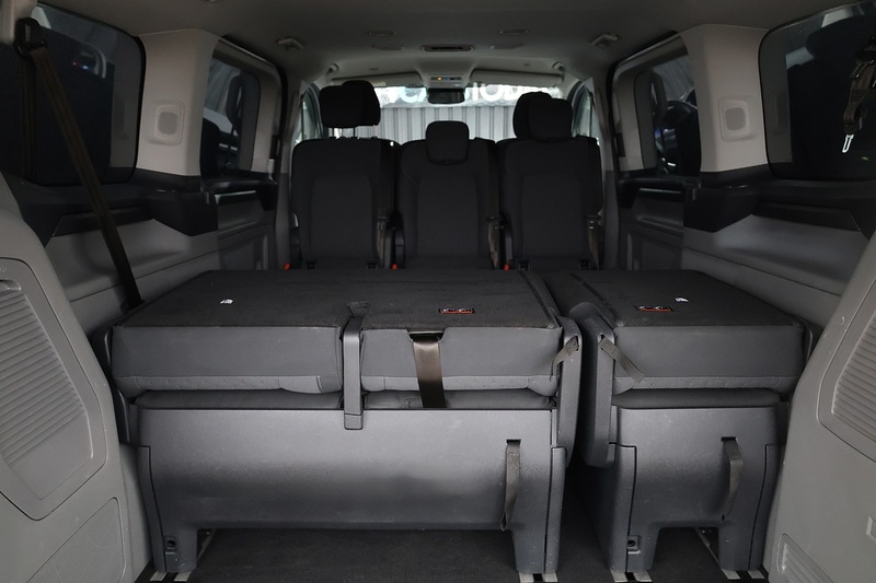 Ford Tourneo Custom Titanium 170ps Automatic + 8 Seats + NO VAT Image 28