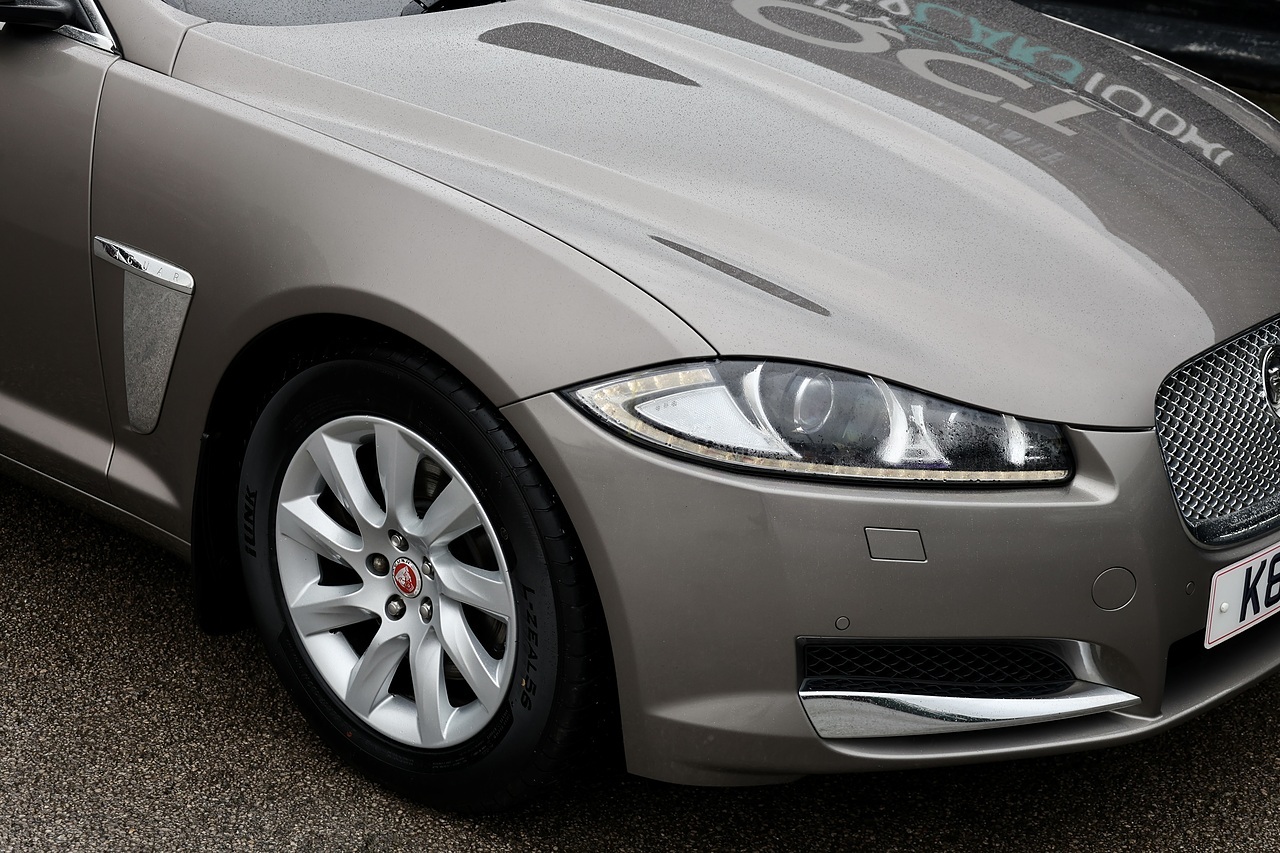 Jaguar XF Luxury Heated Seats + Heated Steering Wheel + Reverse Cam + x4 New Tyres - Large 15
