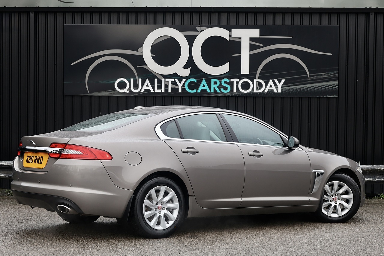 Jaguar XF Luxury Heated Seats + Heated Steering Wheel + Reverse Cam + x4 New Tyres - Large 9