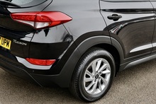 Hyundai Tucson CRDI SE Nav 1 Former Keeper + Manual + 2WD + £35 RFL + Heated Seats - Thumb 12