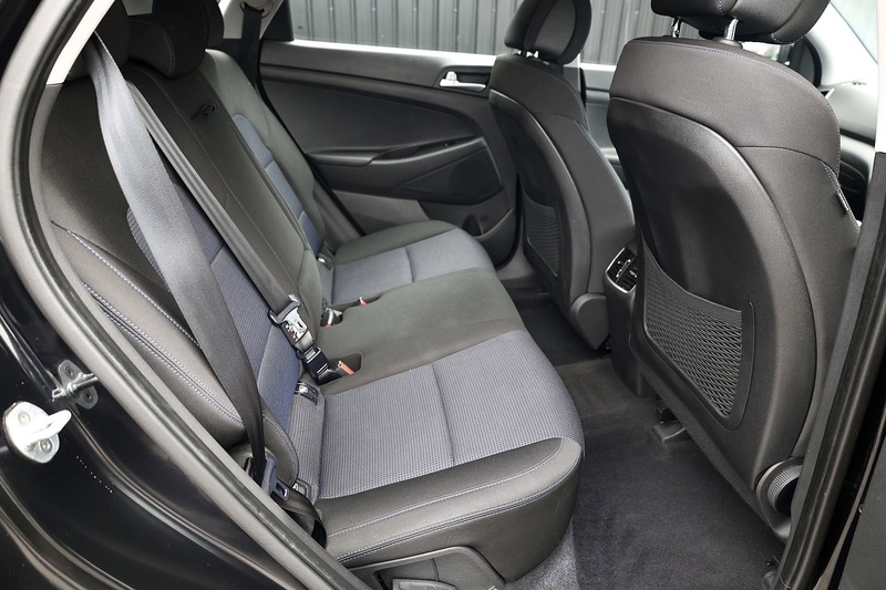 Hyundai Tucson CRDI SE Nav 1 Former Keeper + Manual + 2WD + £35 RFL + Heated Seats Image 17