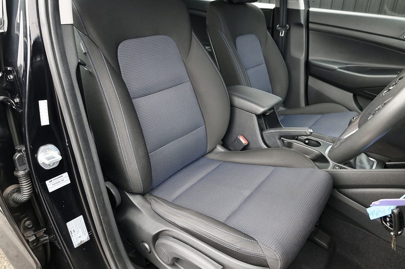 Hyundai Tucson CRDI SE Nav 1 Former Keeper + Manual + 2WD + £35 RFL + Heated Seats Image 20