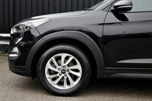 Hyundai Tucson CRDI SE Nav 1 Former Keeper + Manual + 2WD + £35 RFL + Heated Seats - Thumb 24