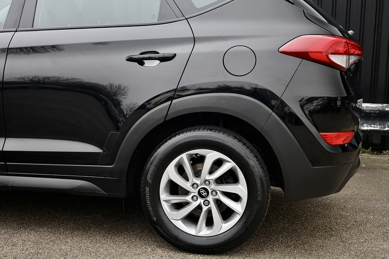 Hyundai Tucson CRDI SE Nav 1 Former Keeper + Manual + 2WD + £35 RFL + Heated Seats Image 25