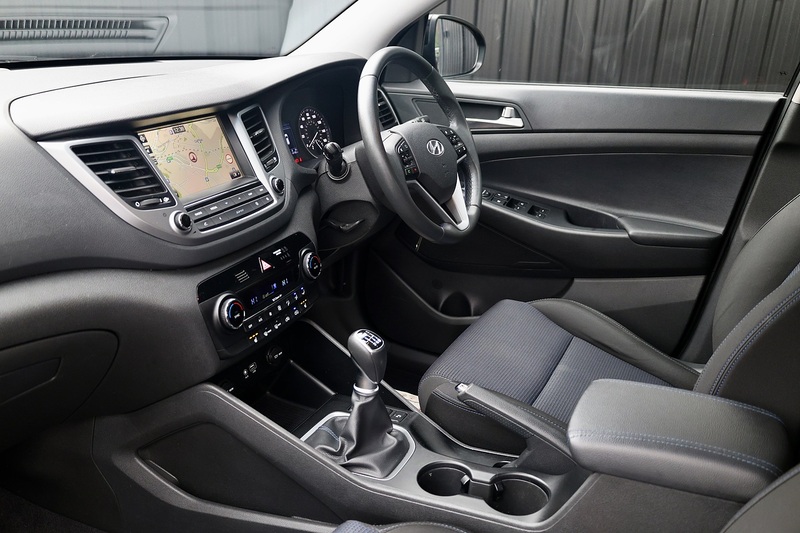 Hyundai Tucson CRDI SE Nav 1 Former Keeper + Manual + 2WD + £35 RFL + Heated Seats Image 7