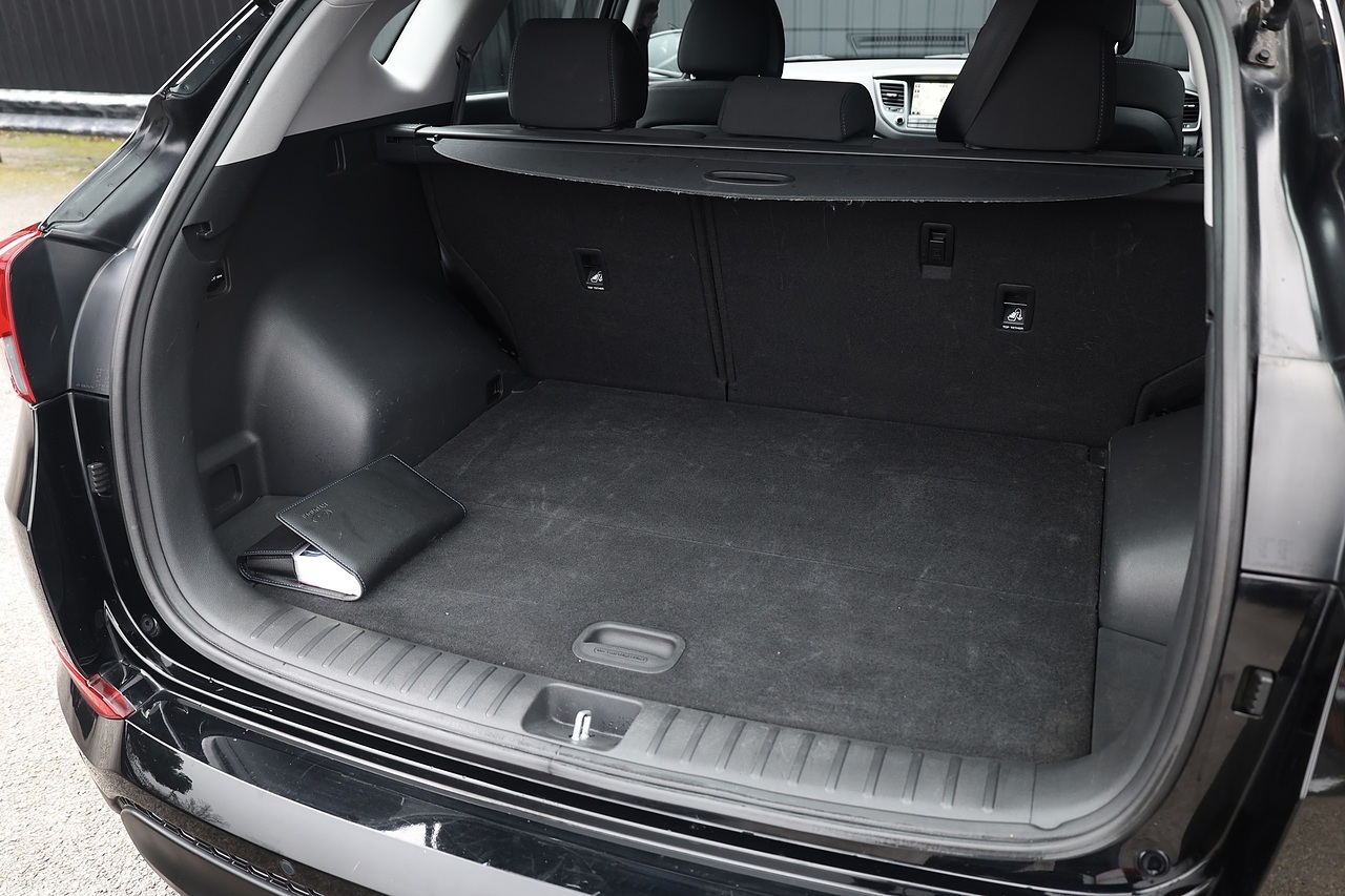 Hyundai Tucson CRDI SE Nav 1 Former Keeper + Manual + 2WD + £35 RFL + Heated Seats - Large 31