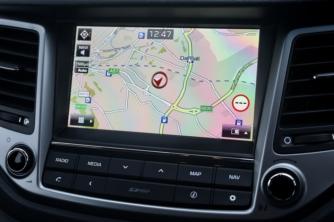 Hyundai Tucson CRDI SE Nav 1 Former Keeper + Manual + 2WD + £35 RFL + Heated Seats - Large 33