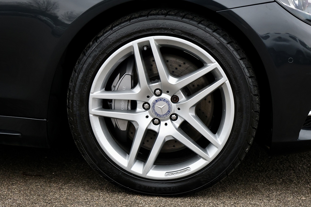 Mercedes-Benz S350d L AMG Line Panoramic Roof + Rare Colour + ULEZ Compliant - Large 37