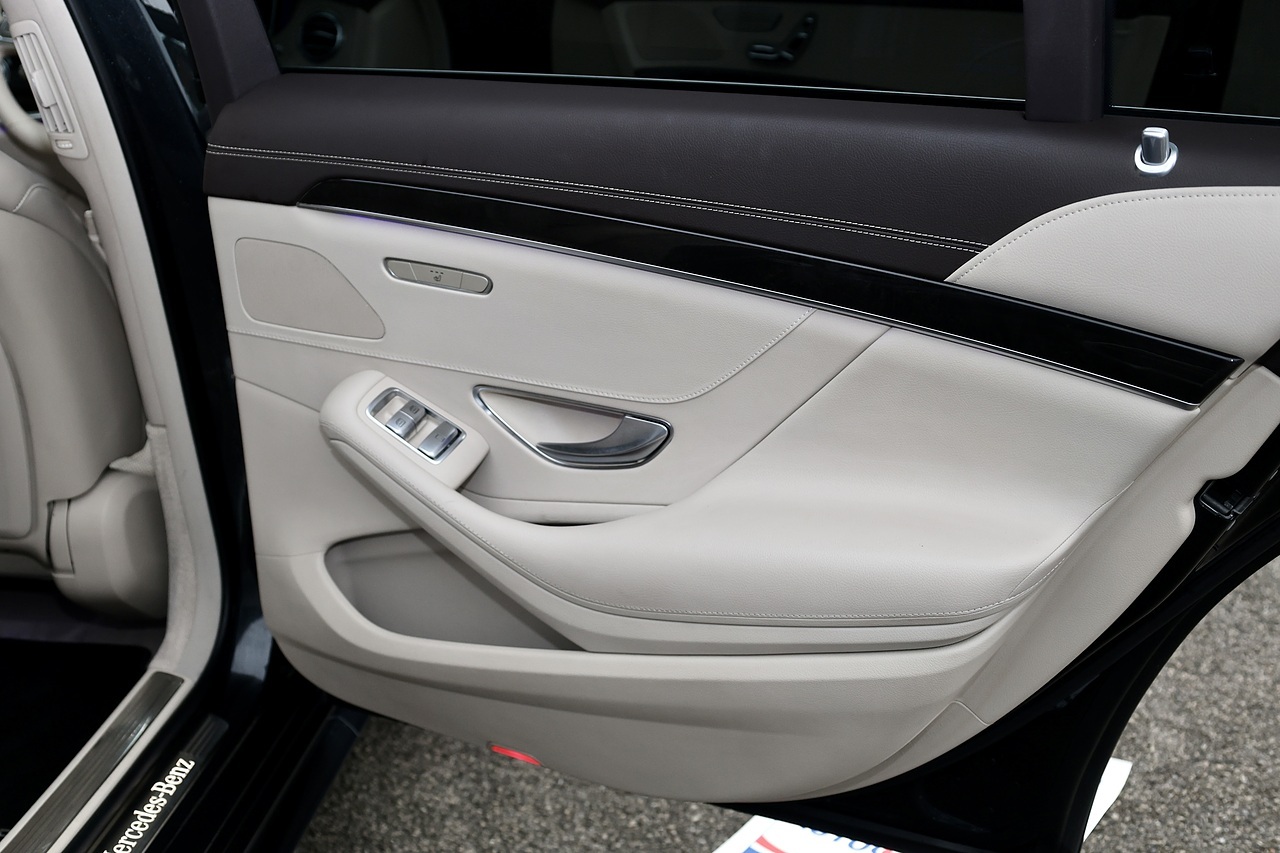 Mercedes-Benz S350d L AMG Line Panoramic Roof + Rare Colour + ULEZ Compliant - Large 26