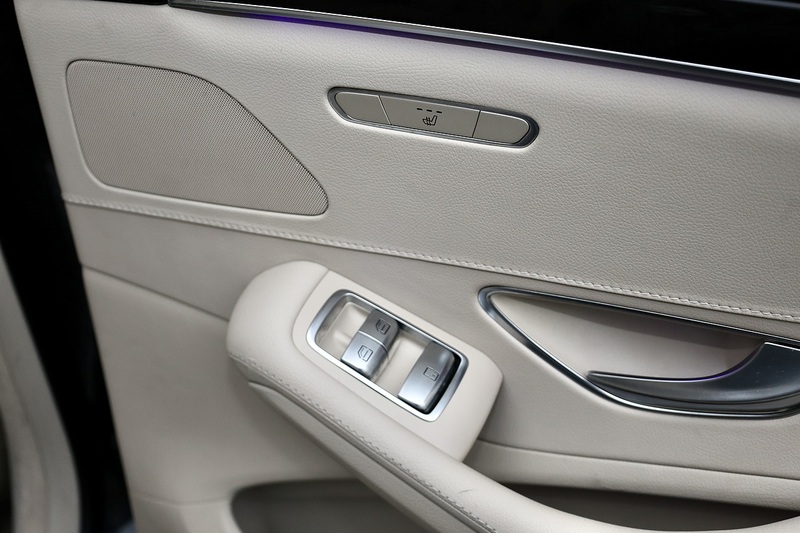 Mercedes-Benz S350d L AMG Line Panoramic Roof + Rare Colour + ULEZ Compliant Image 27