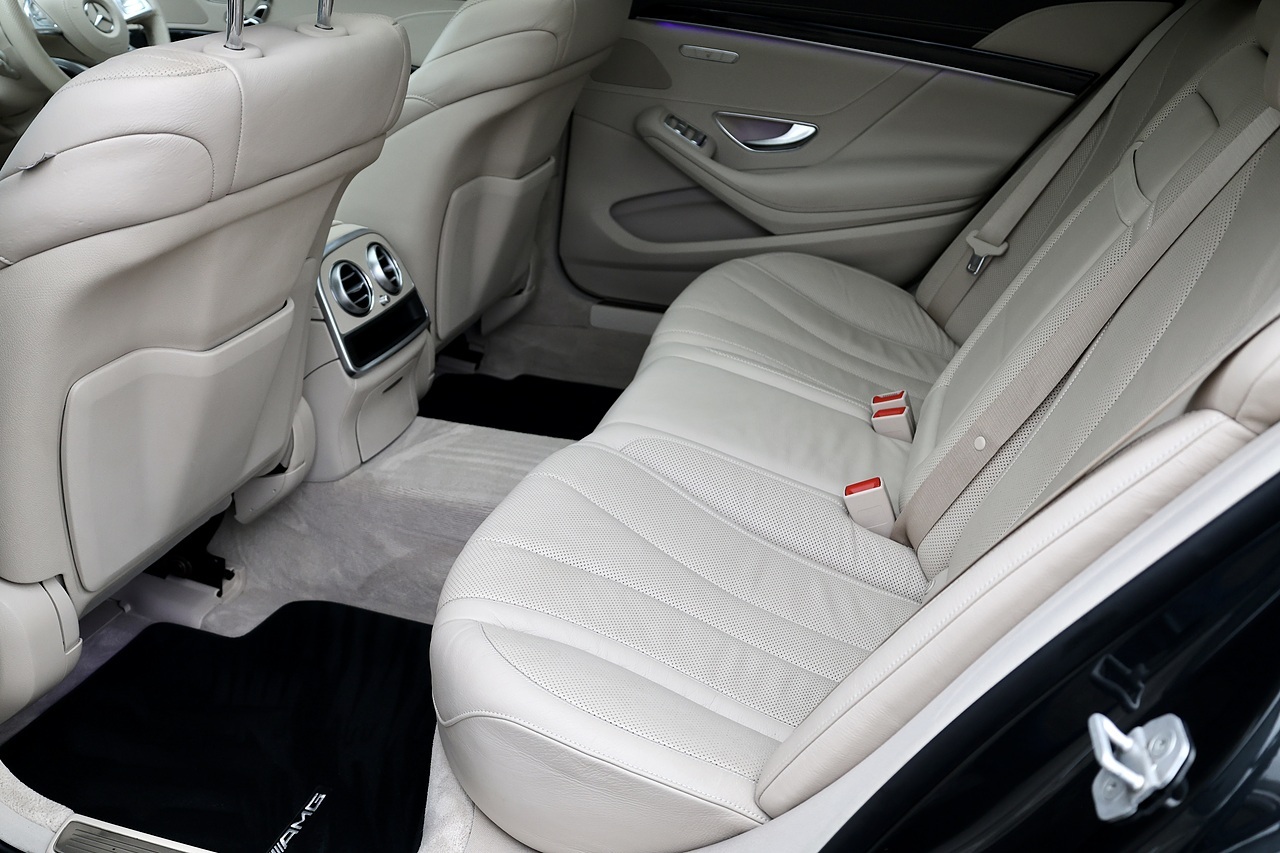 Mercedes-Benz S350d L AMG Line Panoramic Roof + Rare Colour + ULEZ Compliant - Large 29