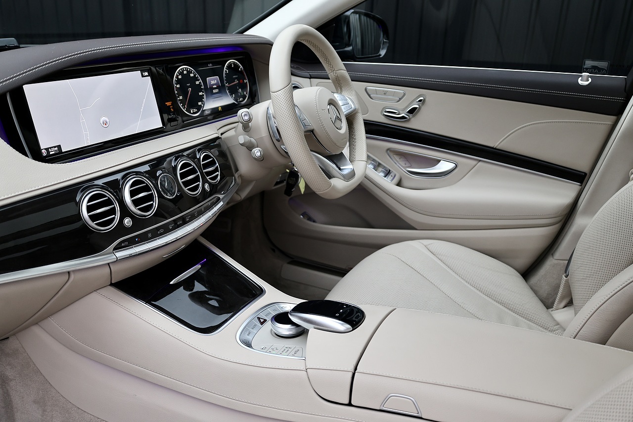 Mercedes-Benz S350d L AMG Line Panoramic Roof + Rare Colour + ULEZ Compliant - Large 11