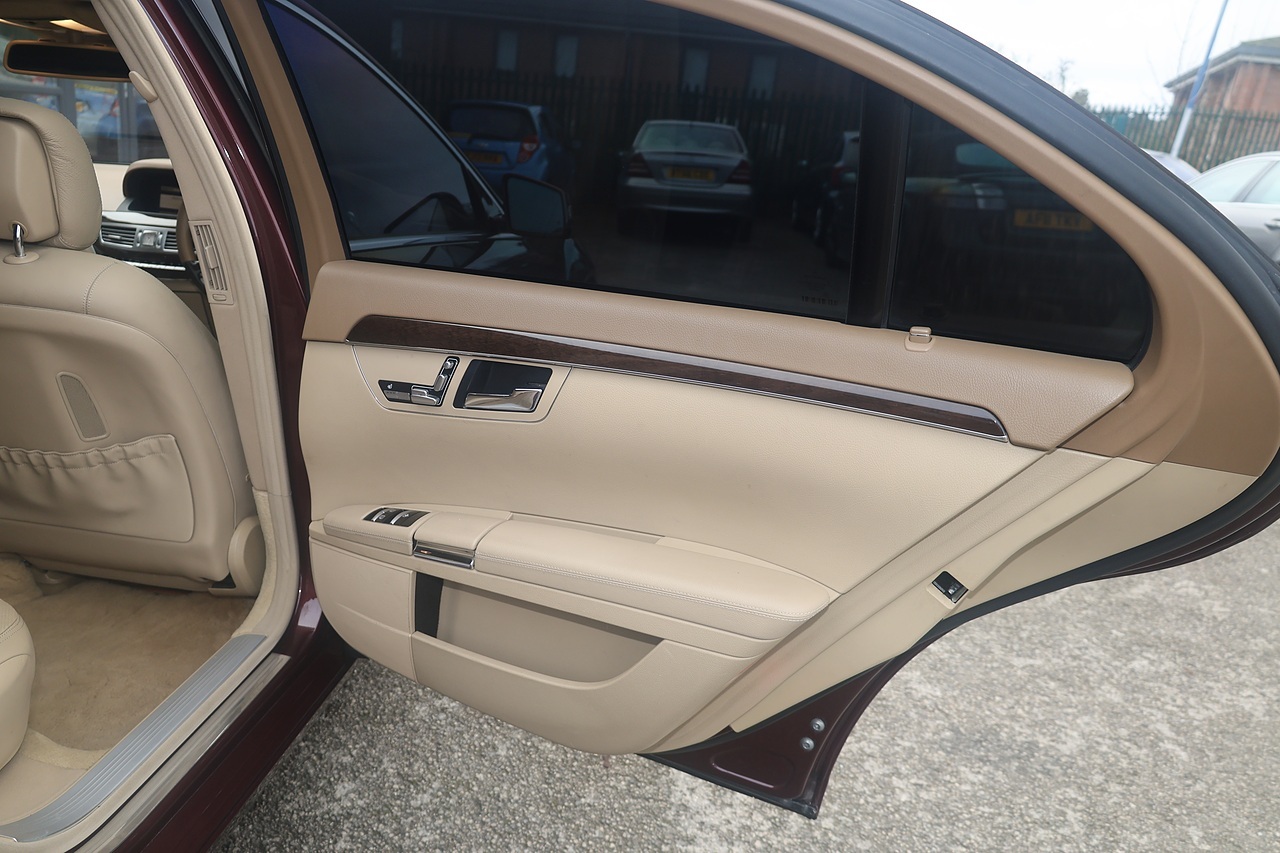 Mercedes-Benz S500L Original Billionaire Owner +  £96,000 Original List Price + Very Special - Large 16