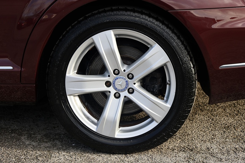 Mercedes-Benz S500L Original Billionaire Owner +  £96,000 Original List Price + Very Special Image 36