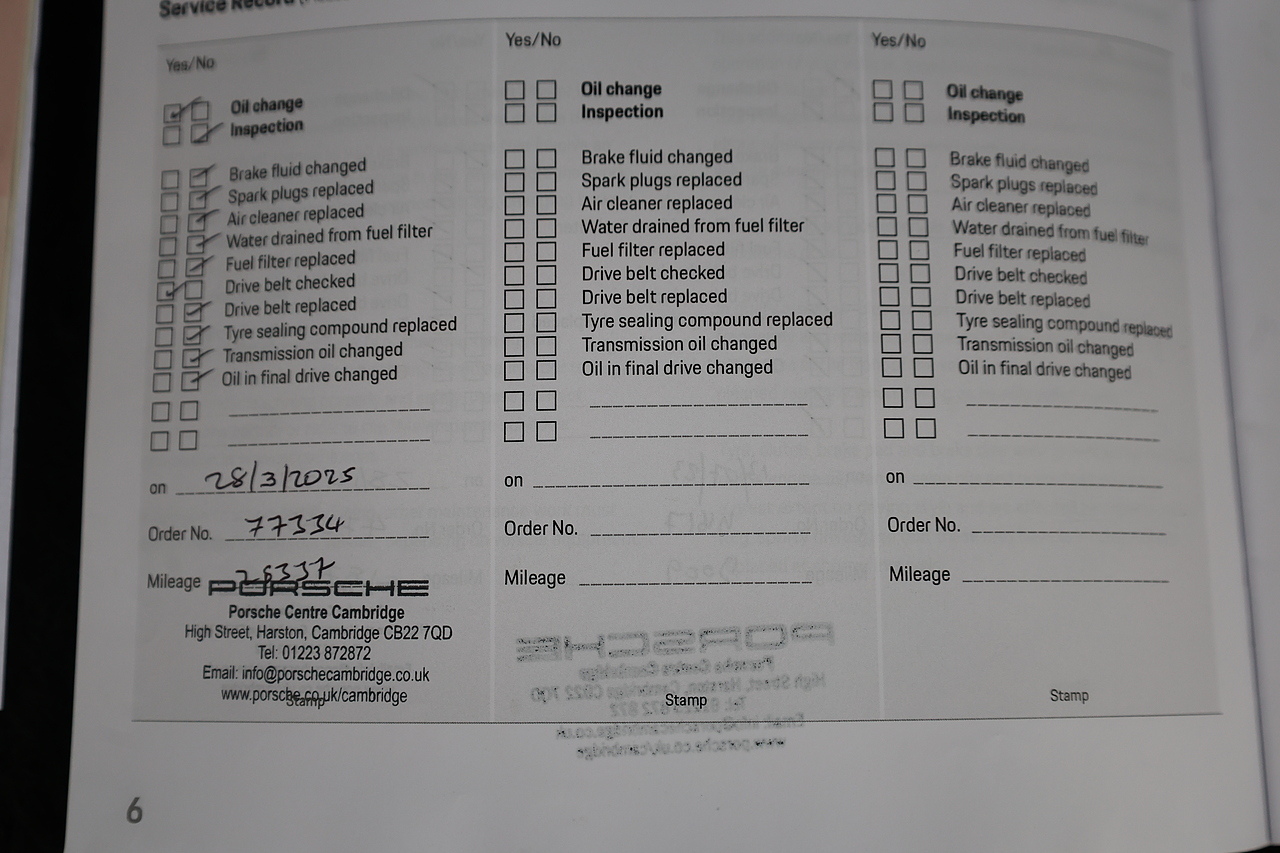 Porsche Macan S 1 Owner + Full Porsche Main Dealer + Air Suspension + Rare Spec - Large 32