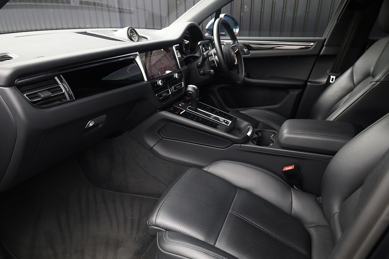 Porsche Macan S 1 Owner + Full Porsche Main Dealer + Air Suspension + Rare Spec Image 2