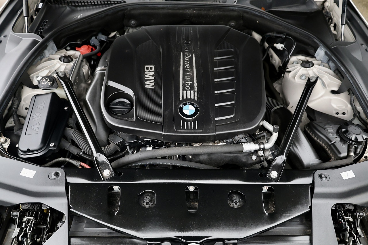 BMW 640d SE Last Owner 2019 + Full BMW Main Dealer History - Large 16