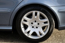 Mercedes-Benz E280 CDI Avantgarde 2 Former Keepers + Just Serviced by MB Dealer - Thumb 32