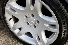 Mercedes-Benz E280 CDI Avantgarde 2 Former Keepers + Just Serviced by MB Dealer - Thumb 37