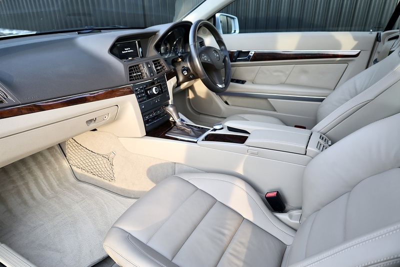 Mercedes-Benz E350 3.5 V6 CGI SE Coupe E350 3.5 CGI V6 SE Coupe 3.5 2dr Coupe Automatic Petrol Image 2